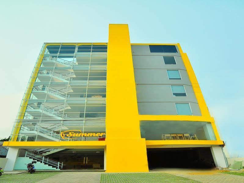 Summer Bed & Breakfast Banjarmasin  Exterior foto